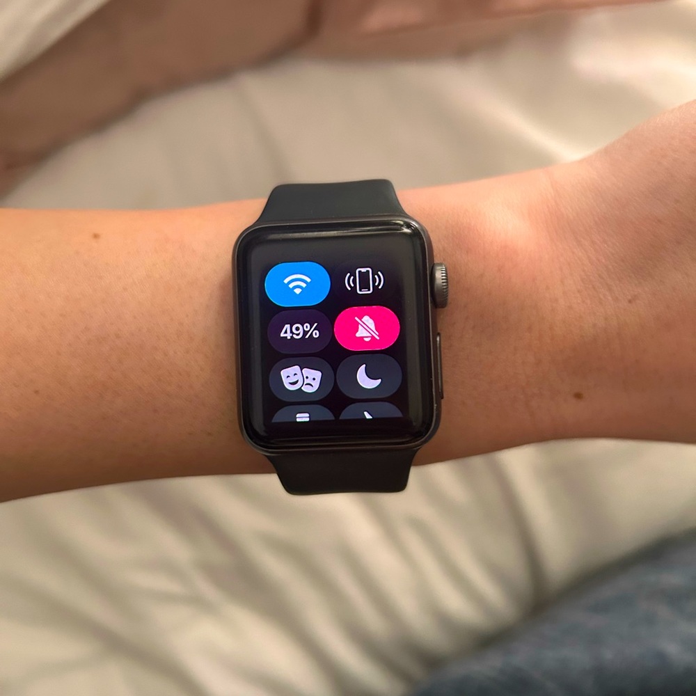 EUC Apple Watch Series 3 38mm with Apple Watch band and charger